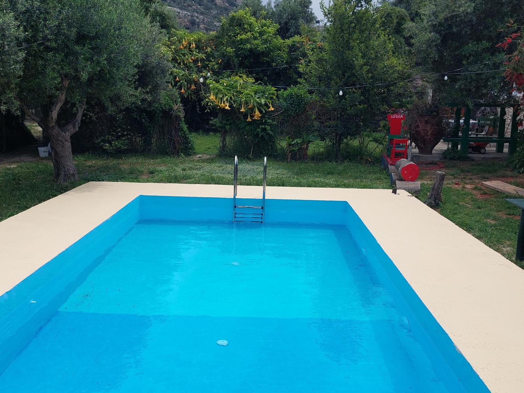 Sofiana's Garden Retreat With Private Pool *