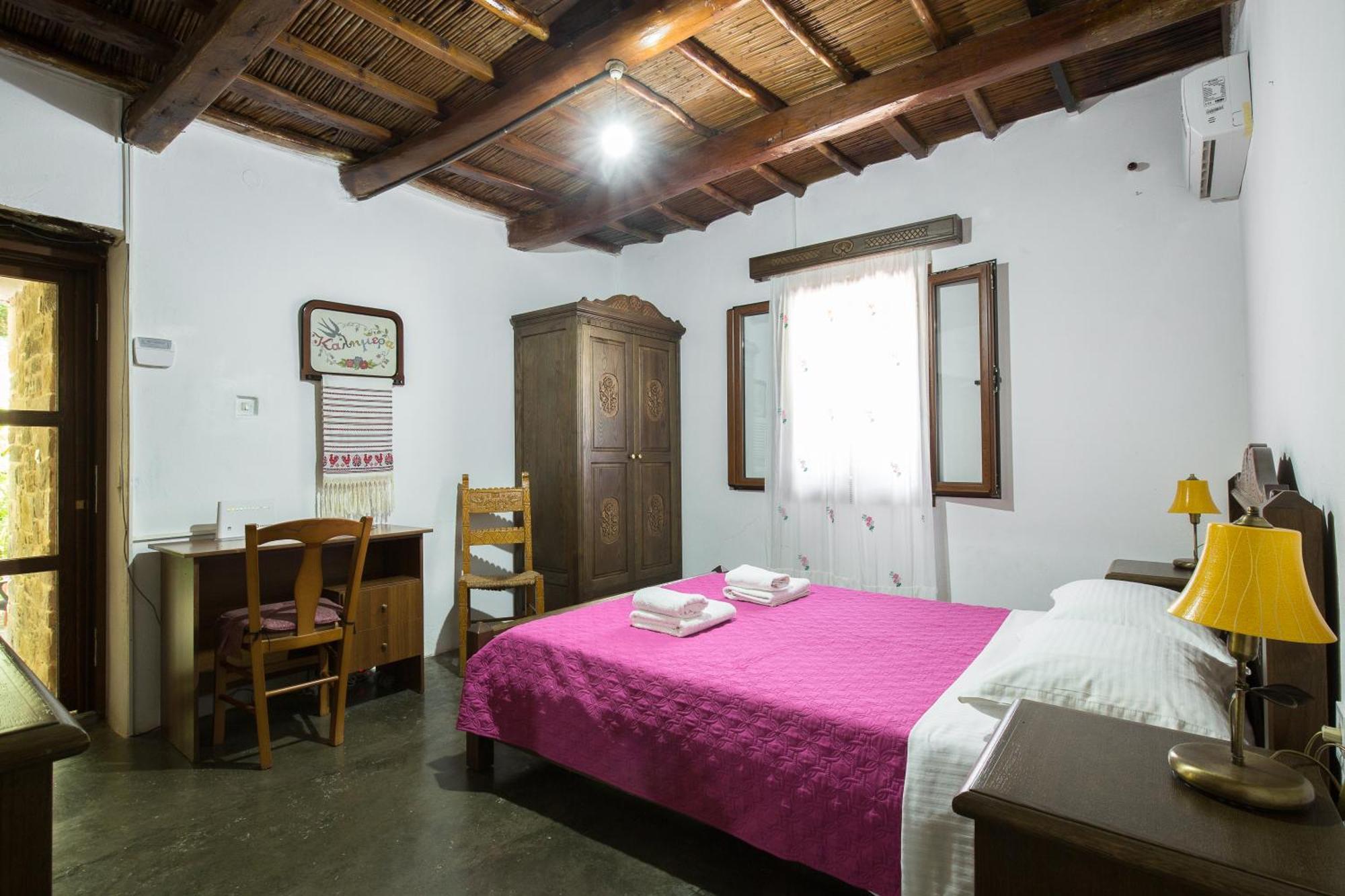 Apartment Sofiana's Garden Retreat With Private Pool *