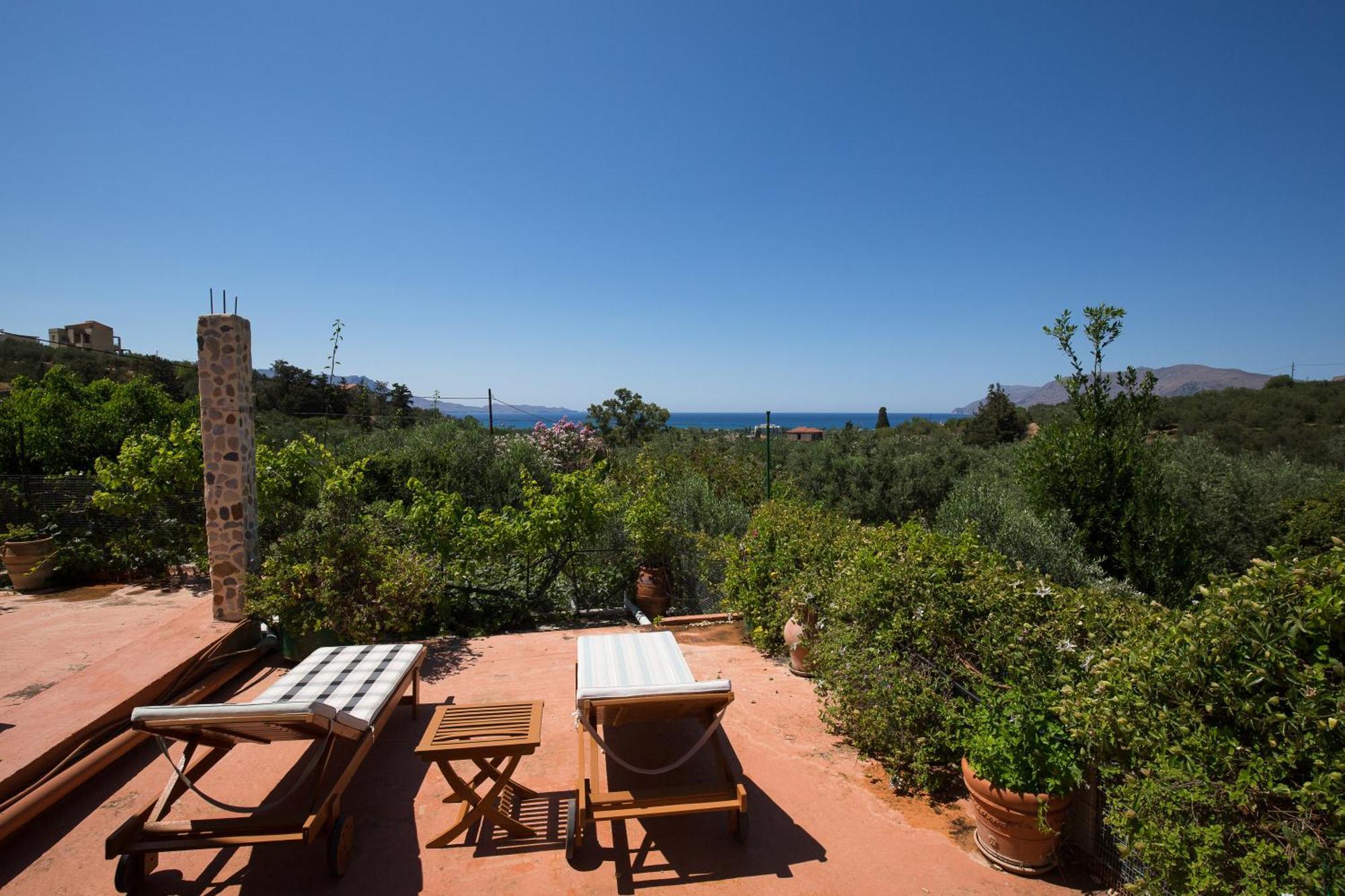 Sofiana's Garden Retreat With Private Pool Apartament *
