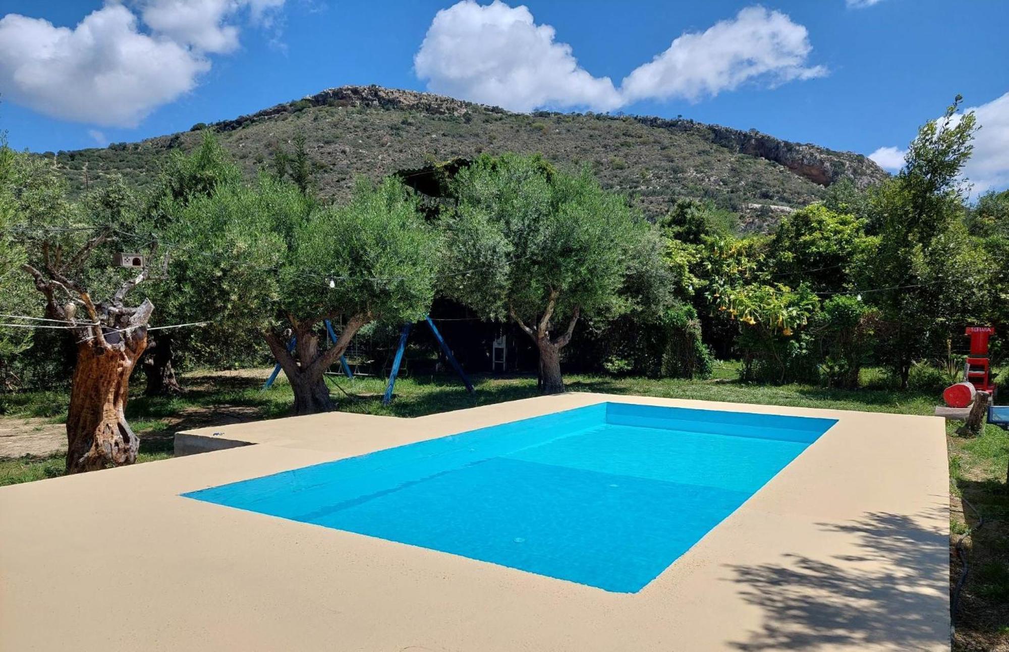 Apartment Sofiana's Garden Retreat With Private Pool