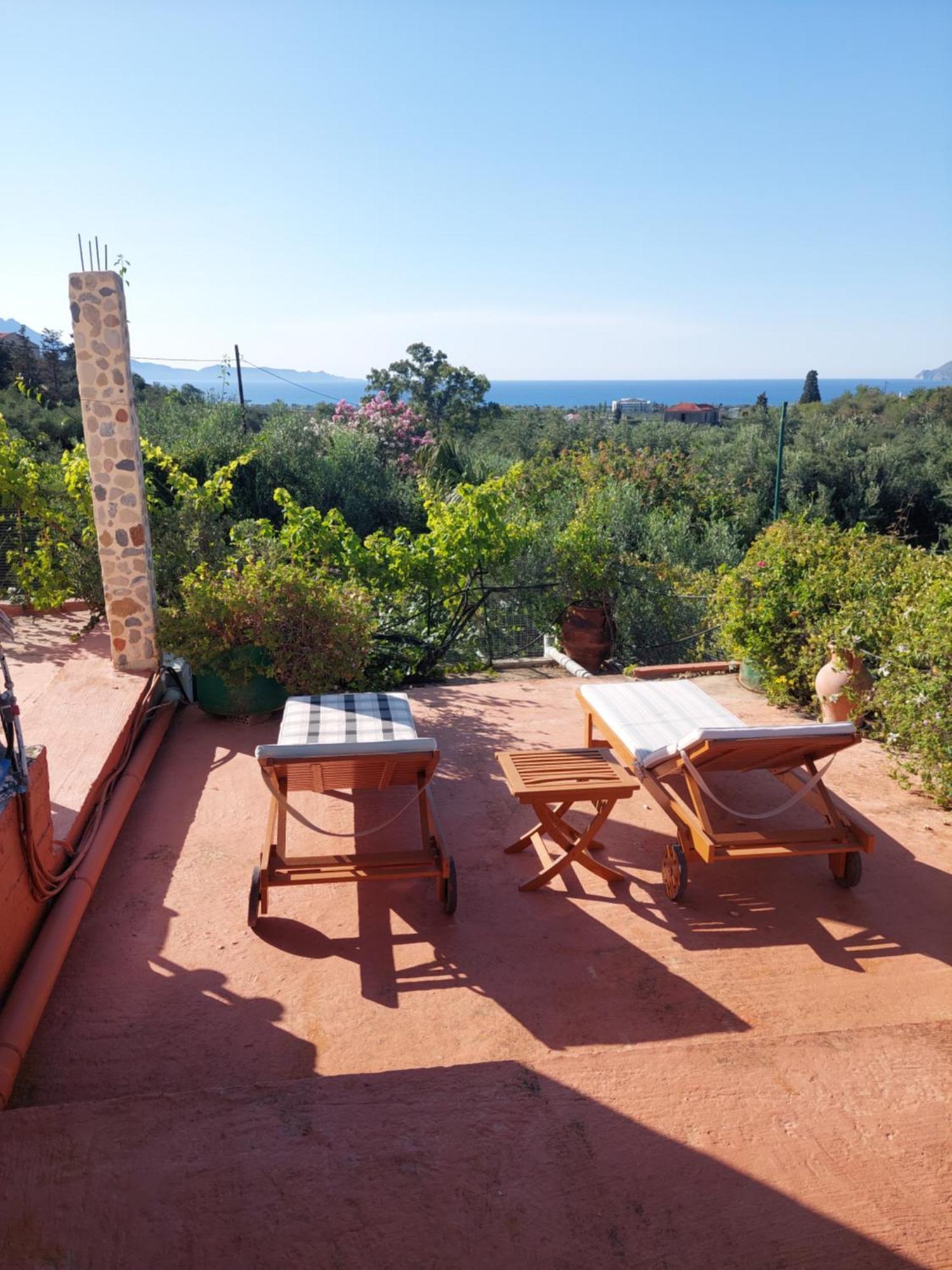 Sofiana's Garden Retreat With Private Pool *